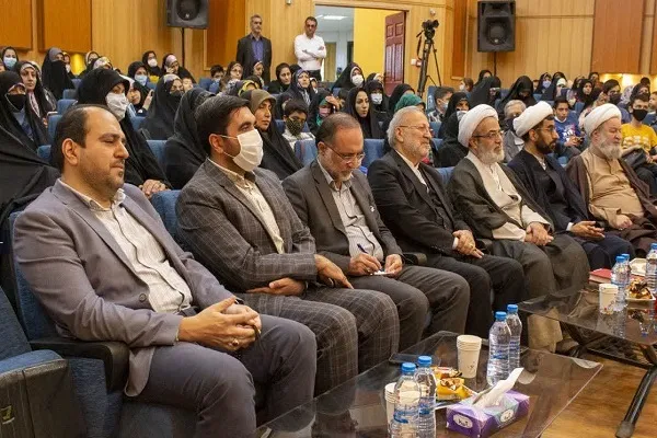 تجلیل از برگزیدگان جشنواره قرآنی «گل‌های محمدی و فاطمی» محلات