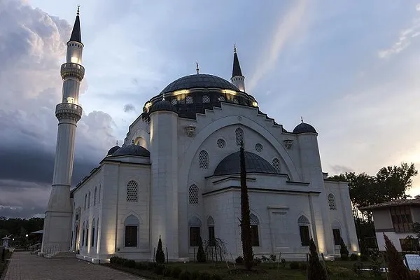 ABŞ-dakı məscid islamofob hücuma məruz qaldı