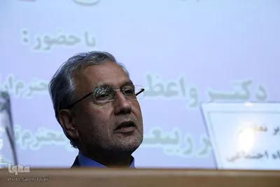 نشست مشترک کارگروه اشتغال و ستاد فرماندهی اقتصاد مقاومتی استان کرمان
