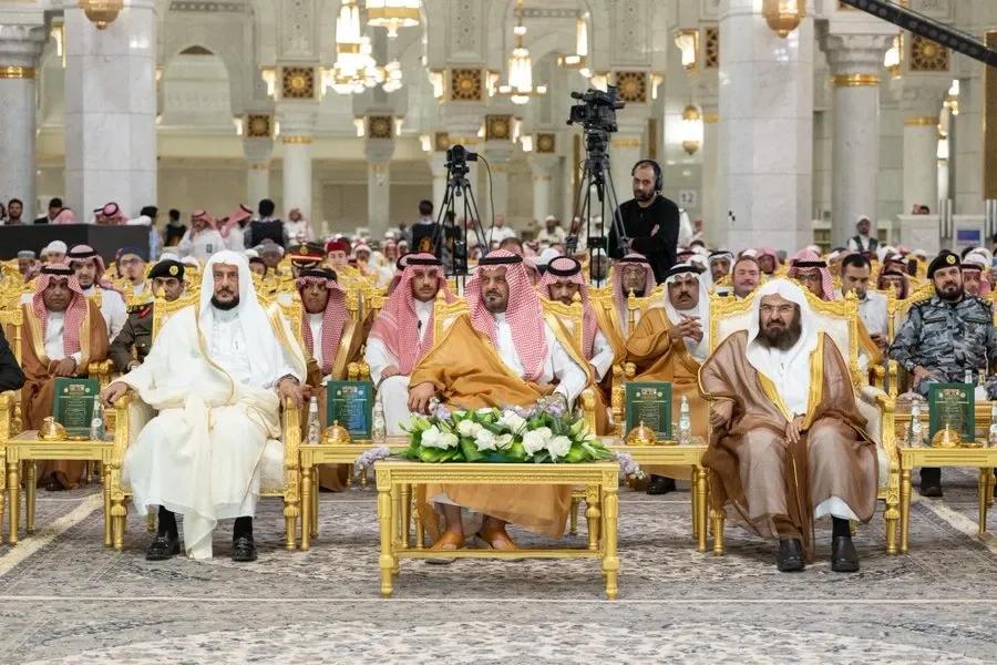 تكريم الفائزين في المسابقة الدولیه لحفظ القرآن فی السعودیه
