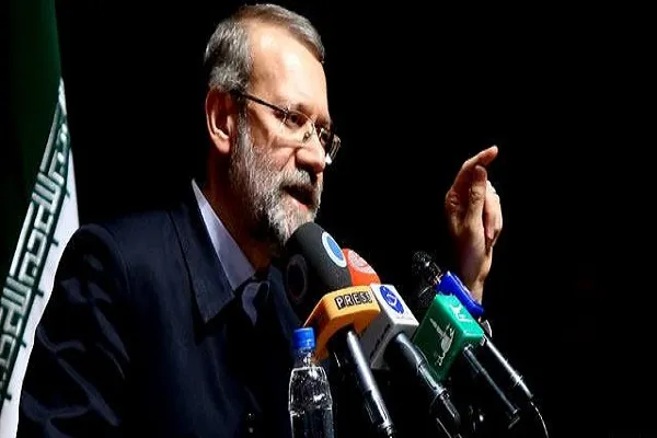 ملت ایران با استقرار چند ناو آمریکایی در منطقه تسلیم نمی‌شود