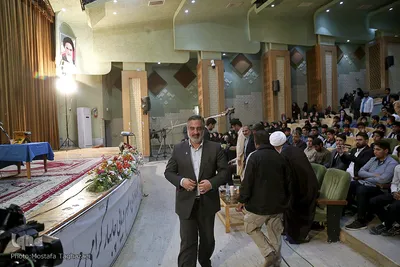 محفل انس با قرآن کاروان قرآنی انقلاب در دانشگاه دریانوردی وعلوم دریایی چابهار