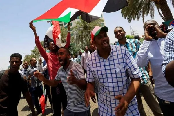 اوضاع سودان متشنج شد/ پنج کشته و ده‌ها زخمی