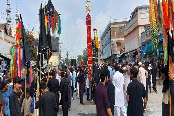  د هند ترکنټرول لاندې کشمیر کې د حضرت امام حسین(ع)په یاد کې ولولناکې دستورې ترسره شوې