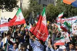 اجتماع دانش آموزان شیرازی در یوم‌الله ۱۳ آبان