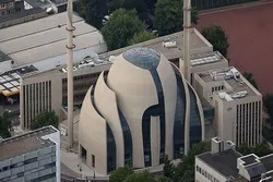 德国伊斯兰组织致力于在科隆中央清真寺播放宣礼