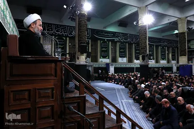 عزاداری شام غریبان حسینی در محضر رهبر انقلاب