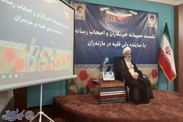 بیان نقاط قوت و ضعف نظام و دولت بدون توجه به گرایش‌‌های سیاسی
