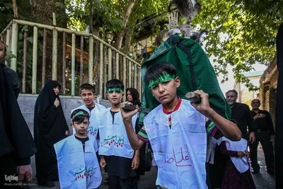 عزاداری ظهر عاشورا در محله کن