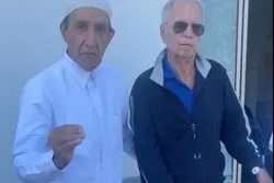 Mann wollte sich über Lärm aus der Moschee beschweren, wurde zum Muslim