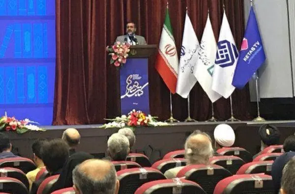 کتاب‌های برگزیده جایزه کتاب سال باید در رفع نیازهای کشور مورد استفاده قرار گیرند
