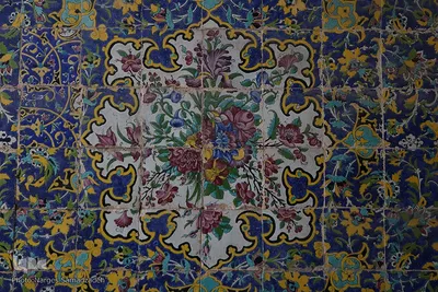 مسجد رحیم خان اصفهان؛ نگین فیروزه‌ای دوره قاجار