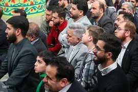 دیدار هزاران نفر از مداحان و ستایشگران اهل بیت(ع)
