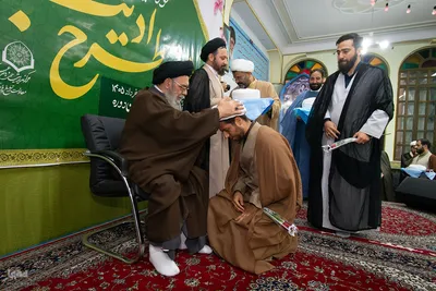مراسم عمامه‌گذاری طلاب حوزه علمیه اصفهان