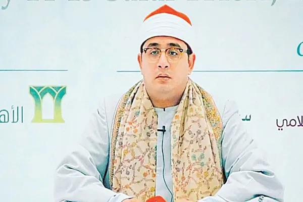 محمود الشحات؛ وارث تلاوت پدر