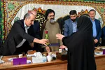رونمایی از پرچم عفاف زینبی(س)‎