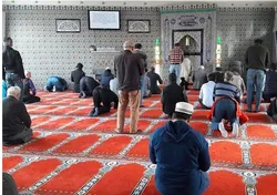 Moscheen beten und sammeln Spenden für Erdbebenopfer