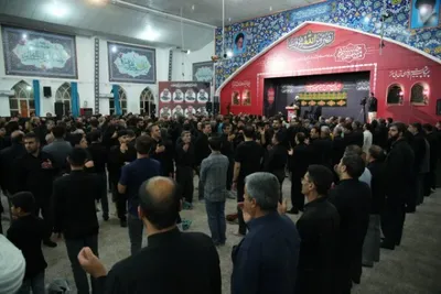 عکس | شب هفتم عزای حسین(ع) در حسینیه ثارالله(ع) خرم‌آباد