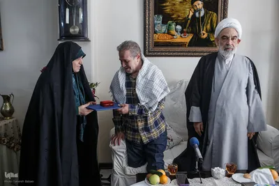 حضور نمایندگان رهبر انقلاب در منزل رضا یزدان‌پناه کجانی جانباز دفاع مقدس