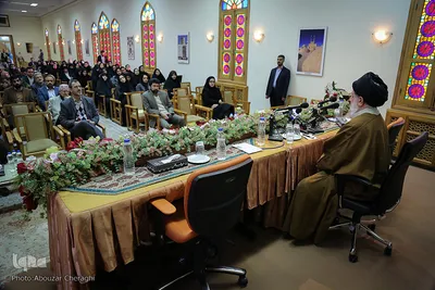 آیت‌الله سیدمحمد خامنه‌ای، رئیس بنیاد صدرا در همایش «ابن‌سینا و حکمت مشرقی»