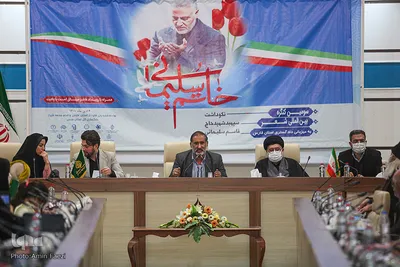 برگزاری عصر شعر «خاتم سلیمانی» یادمان سردار شهید سلیمانی در شیراز