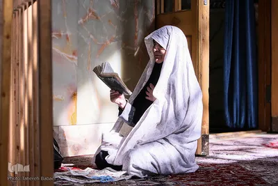 نماز عیدسعید فطر درجوار حرم حضرت امامزاده حسن(ع)