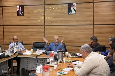 نشست تخصصی «درس‌های دوران دفاع مقدس در حمایت از سرمایه‌گذاری و تولید»