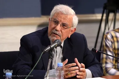 نشست بررسی «تحول جایگاه زنان در گام دوم انقلاب»