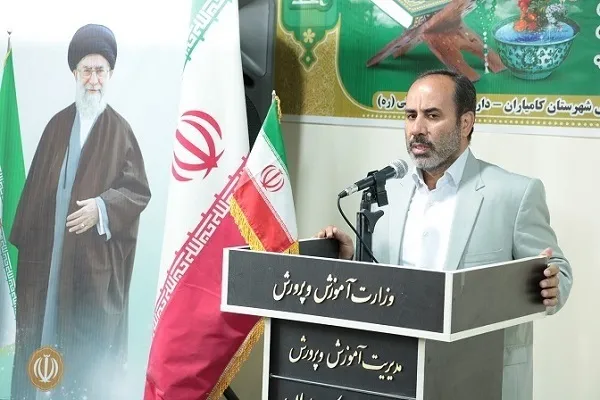 تجلیل از دانش‌آموزان برگزیده مسابقات قرآن در کامیاران