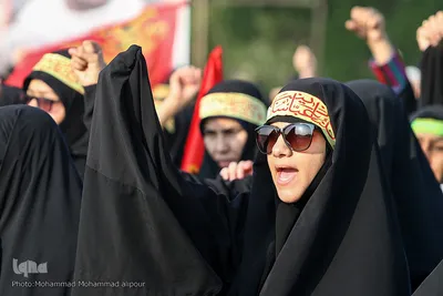 نسیم احمدی، عضو بسیج جامعه زنان استان، 32 سال سن دارد و می‌گوید بسیج یعنی پشتیبان ولایت.