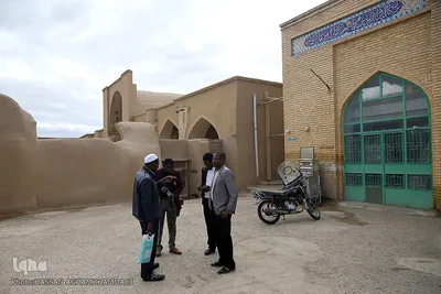 بازدید شرکت کنندگان سومین مراسم ملی بزرگداشت مجاهدان در غربت از آثار تاریخی دامغان