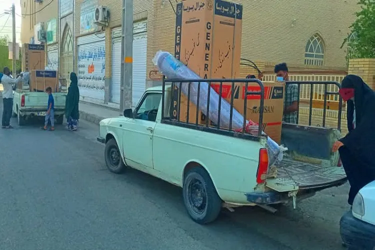 ترغیب جوانان به ازدواج آسان با توزیع جهیزیه بین زوج‌های رودانی