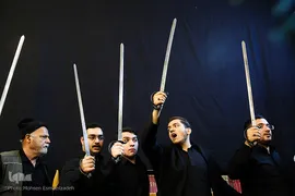 آیین سنتی مشق شمشیر در مشهد