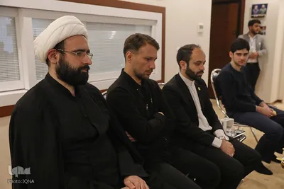 کاروان زیر سایه خورشید در منزل شهید لاریجانی
