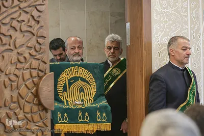 همایش ملی تجلیل از واقفین حرم مطهر رضوی در اصفهان