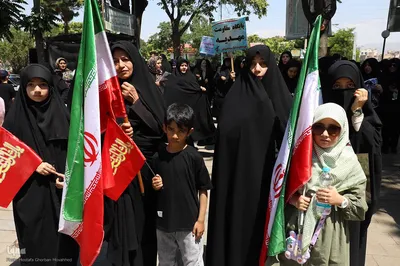 ویژه برنامه همگام با تشییع کنندگان آقای شهید ایران در اهر