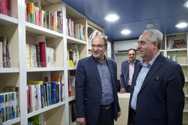 رونمایی از کتابخانه‌های سیار مدرن آذربایجان شرقی