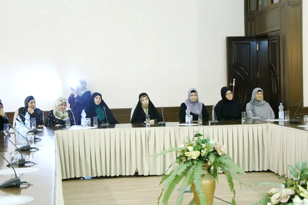 AİP Qadınlar Şurası İmam Rzanın (ə) mövludu ilə bağlı bayram tədbiri keçirib - FOTO