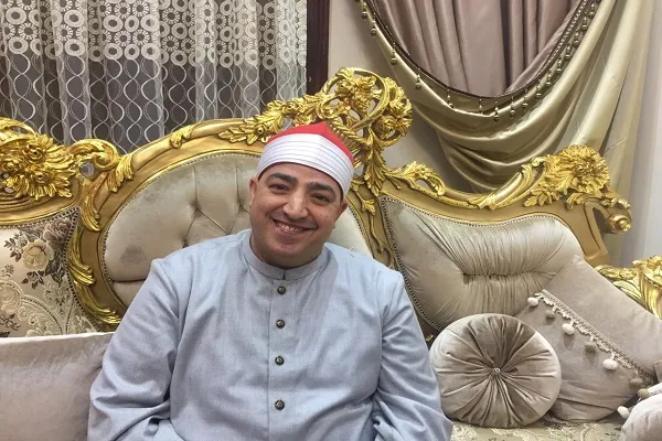 قارئ مصري يوضح الفرق بين القراءات والمقامات في تلاوة القرآن