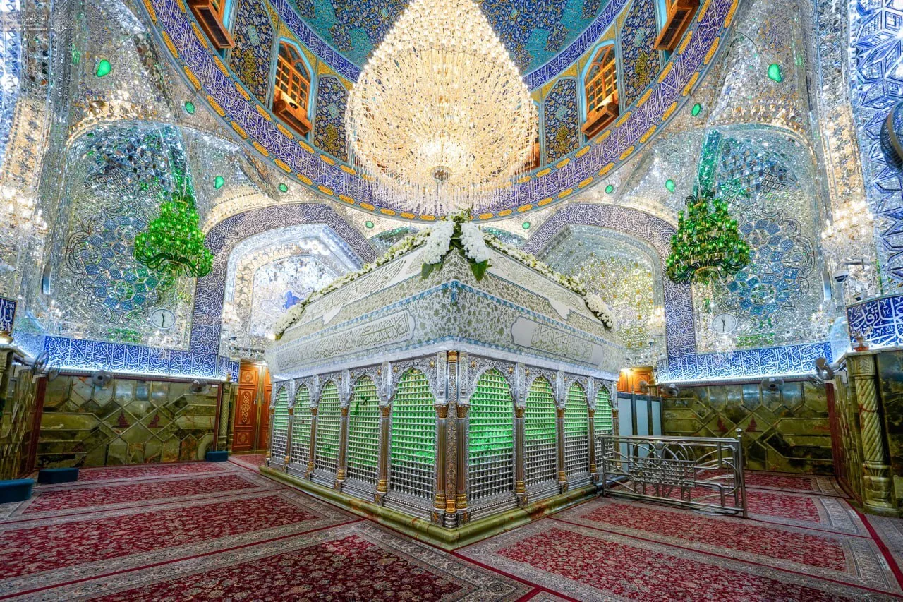 İmam Ali (a.s) Türbesi 13 Recep öncesi çiçeklerle süslendi