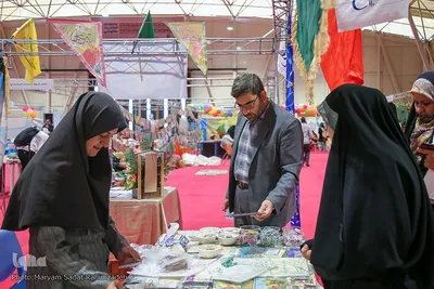 بازدید مسئولین از نمایشگاه قرآن و عترت شیراز