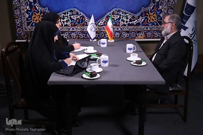نوزدهمین نشست با یاوران «وحی»