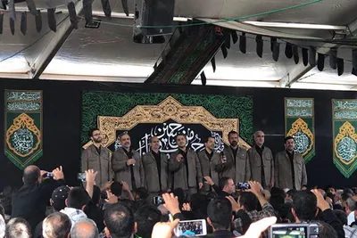 اجرای گروه محمدرسول الله(ص) در مسیر پیاده روی اربعین (عمود۲۰۳) موکب حضرت امام خمینی (ره)