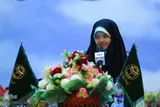 حفظ کل قرآن در کنار درس و مدرسه؛ روزهای کودکانه نرگس 8‌ساله/ رقابت خواهر و برادری