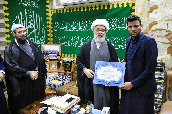 تقدیر نماینده آیت‌الله سیستانی از برگزیدگان مسابقه قرآنی نخبگان ملی عراق