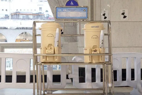 Mescid-i Haram'da Zemzem su depoları kuruluyor