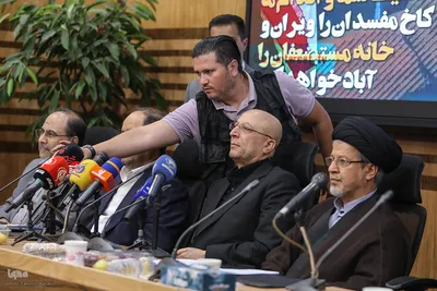 نشست «یک دهه سخن رهبر حکیم انقلاب اسلامی با جوانان آمریکا و اروپا»