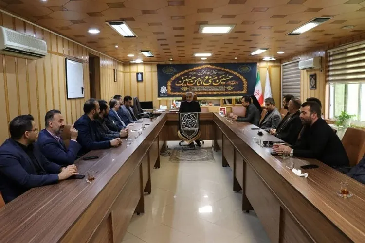 خانواده‌های معظم شهدا نماد ایثار و استقامت‌ هستند