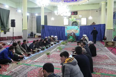 کرسی تلاوت قرآن در روستای گوراب ملایر