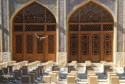 احسان ماندگار در مسجد نصیر الملک‎